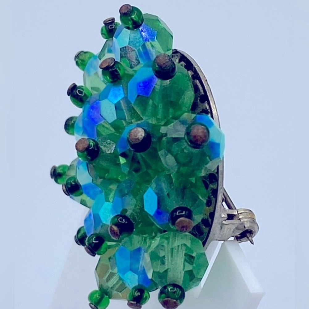 Vintage Green Aurora Borealis Crystal Beaded Cluster Brooch 1960s - Picture 3 of 6